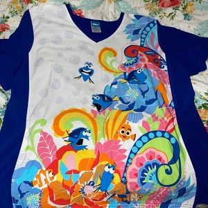 Nemo Disney scrub top